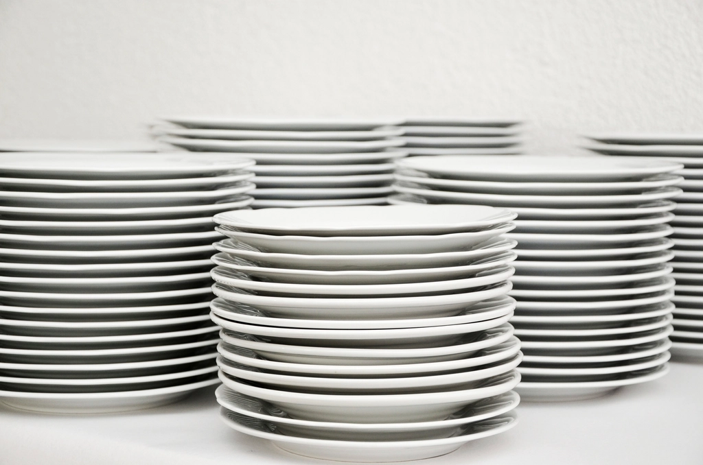 6 lı Beyaz Porselen Yemek Tabağı